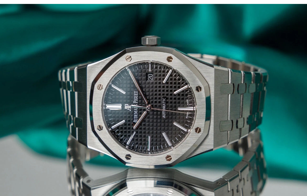 Audemars Piguet Royal Oak Stainless Steel Black Dial - 15400ST.OO.1220ST.01